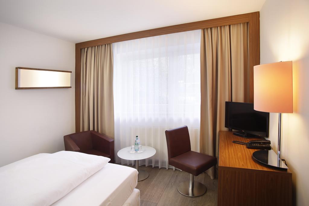 Hotel Springbach-Muehle Belzig Esterno foto