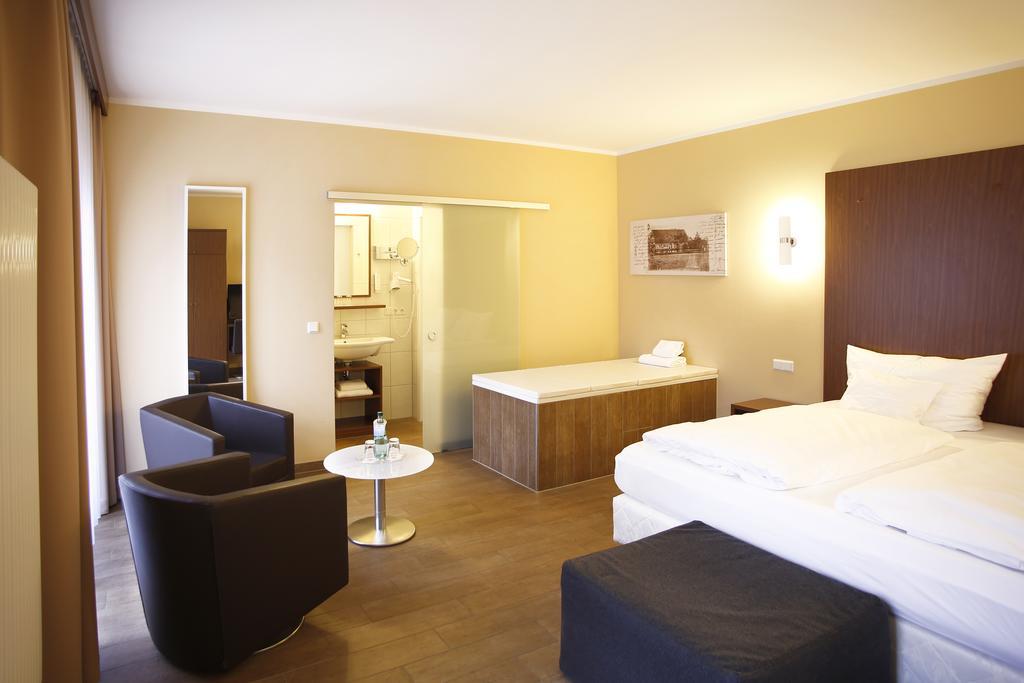 Hotel Springbach-Muehle Belzig Esterno foto